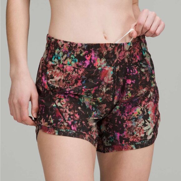 Lululemon Track That Mid-Rise Lined Short 5" Stencil Blossom Red Multi - Picture 6 of 6